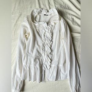 Women’s white button down shirt